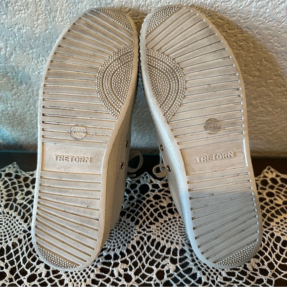 Tretorn Original Nylite Light Tan Leather Lace Up Sneakers - Picture 11 of 15